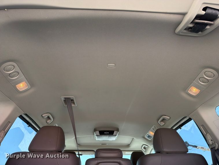 image for item FI0304 2014 Honda Odyssey van