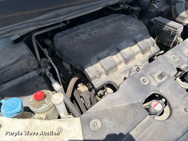image for item FI0304 2014 Honda Odyssey van