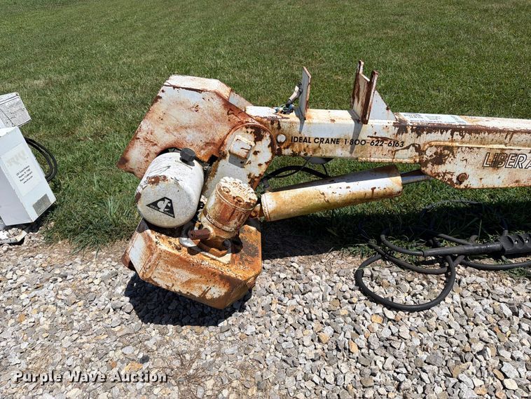 image for item FI0305 Ideal Crane Liberator 4000 truck crane