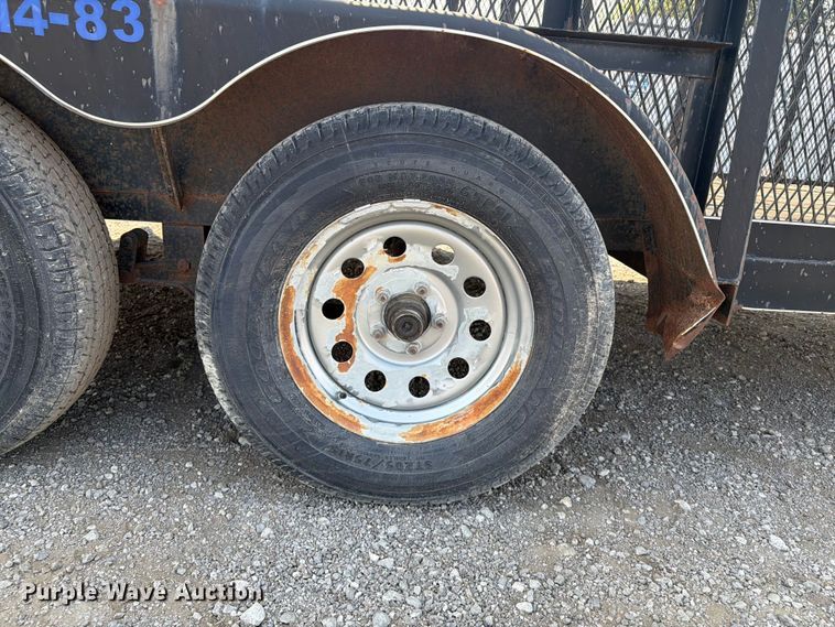 image for item FI0323 2015 Road Boss refuse trailer
