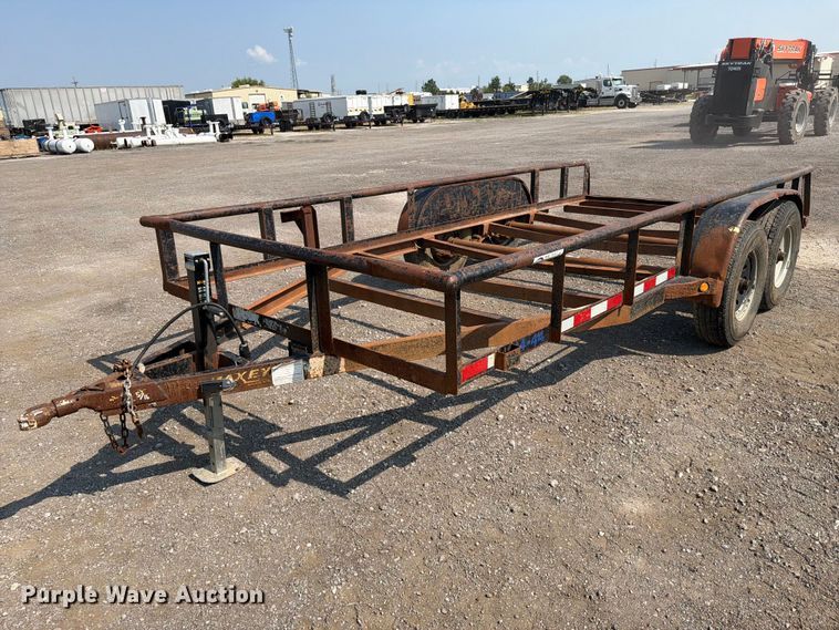2011 Maxey flatbed trailer