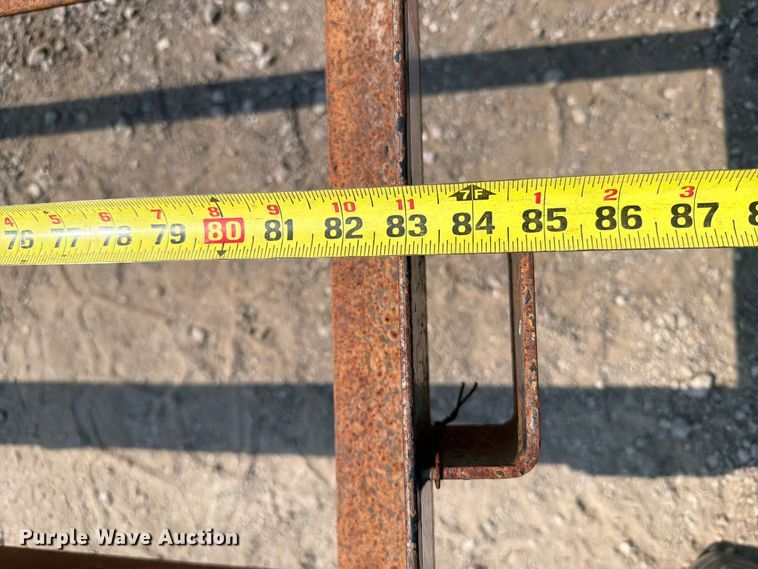 image for item FI0327 2011 Maxey flatbed trailer