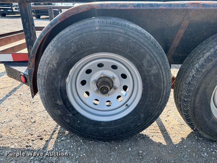 image for item FI0327 2011 Maxey flatbed trailer