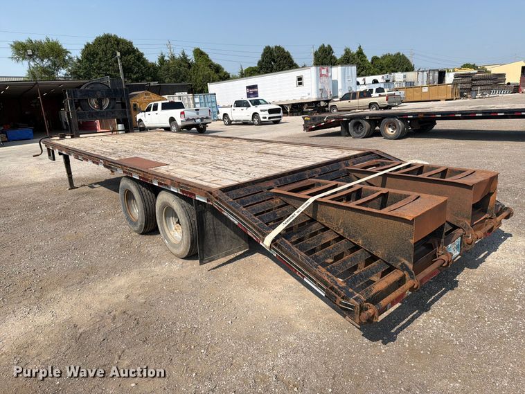 image for item FI0328 2015 Carry On Trailer Corporation equipment trailer