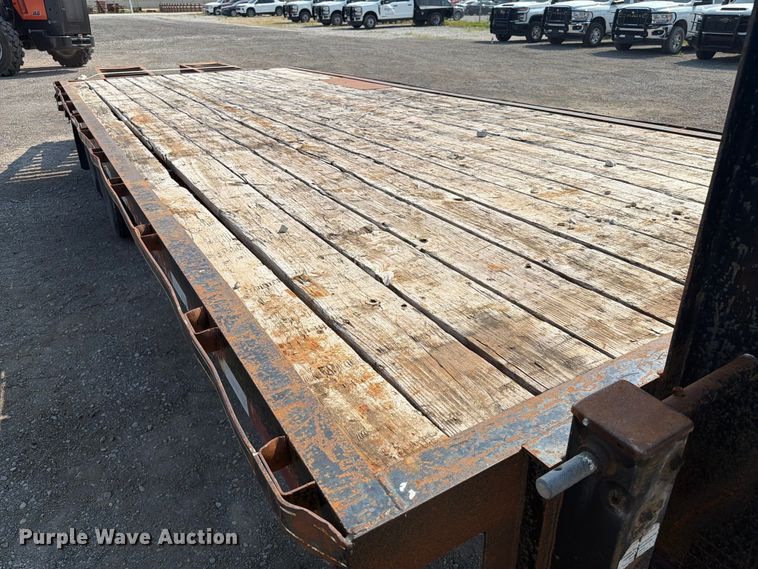 image for item FI0328 2015 Carry On Trailer Corporation equipment trailer