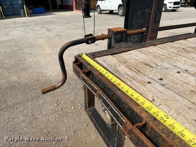 image for item FI0328 2015 Carry On Trailer Corporation equipment trailer
