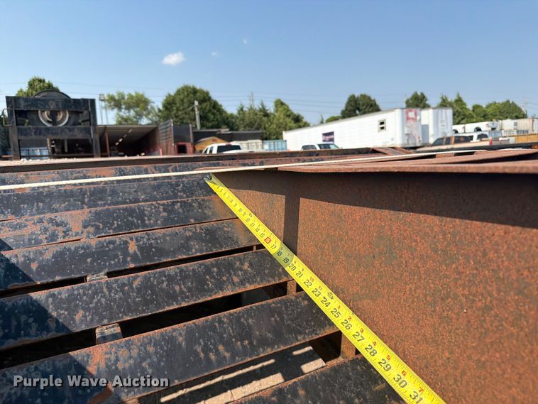 image for item FI0328 2015 Carry On Trailer Corporation equipment trailer