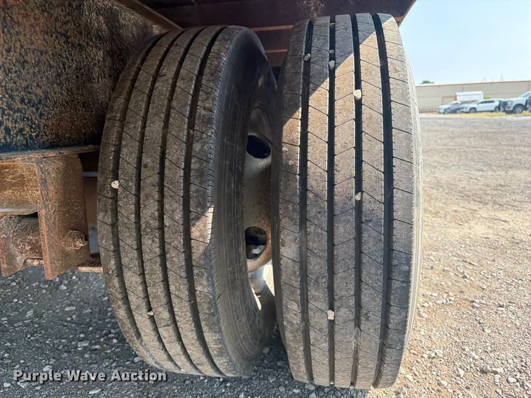 image for item FI0328 2015 Carry On Trailer Corporation equipment trailer