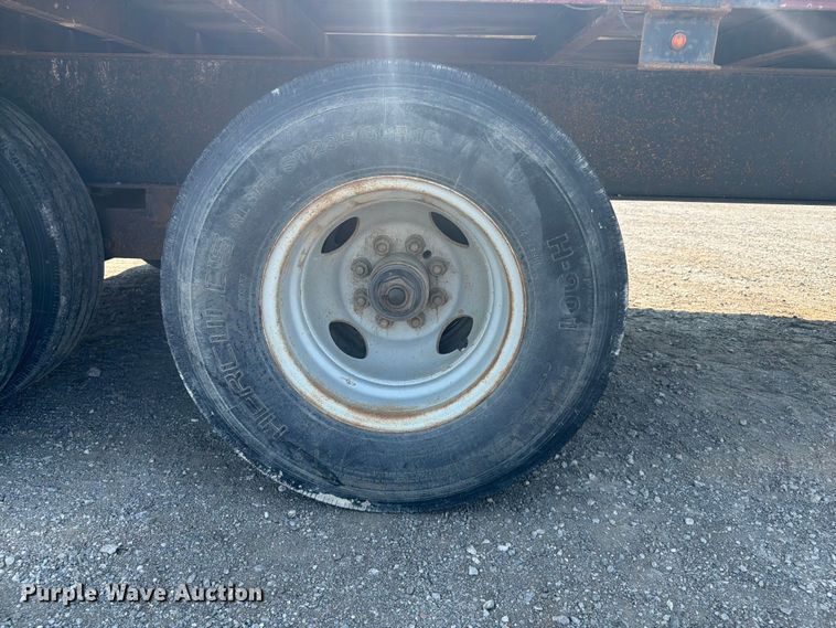 image for item FI0328 2015 Carry On Trailer Corporation equipment trailer