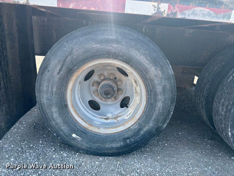 image for item FI0328 2015 Carry On Trailer Corporation equipment trailer