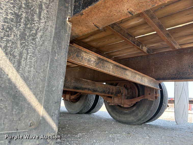 image for item FI0328 2015 Carry On Trailer Corporation equipment trailer