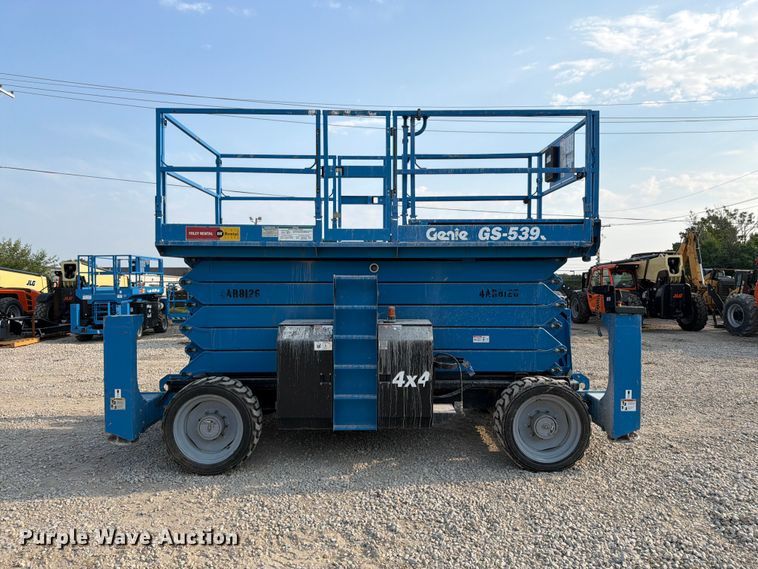 image for item FK3035 2015 Genie GS-5390 scissor lift