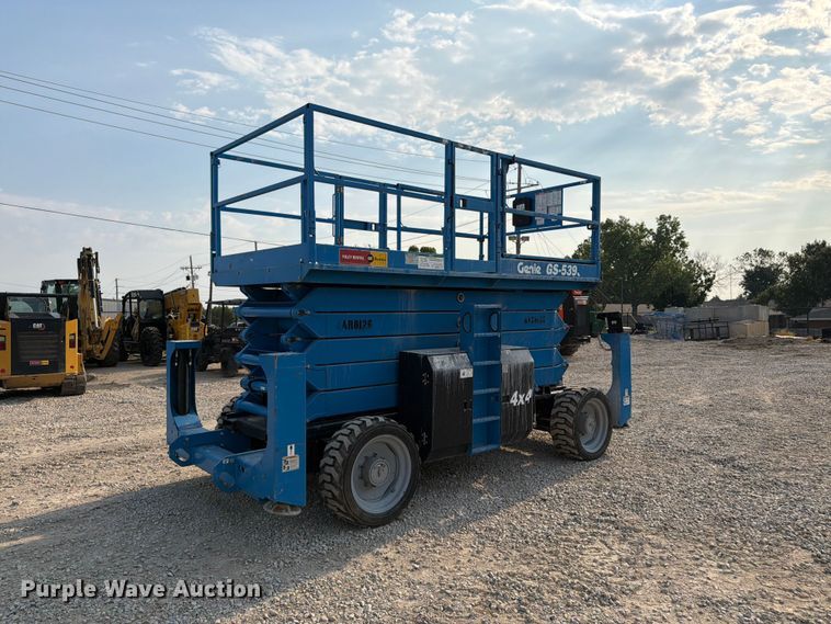image for item FK3035 2015 Genie GS-5390 scissor lift
