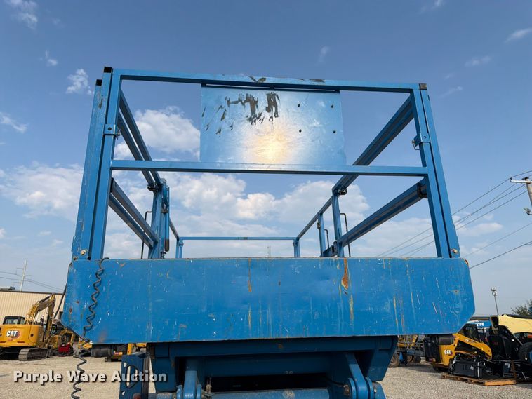 image for item FK3035 2015 Genie GS-5390 scissor lift
