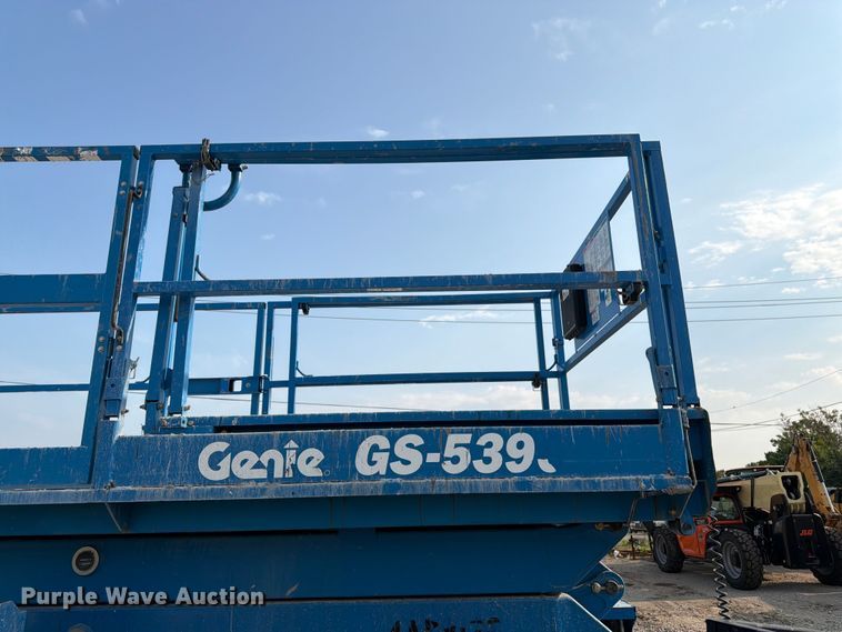 image for item FK3035 2015 Genie GS-5390 scissor lift