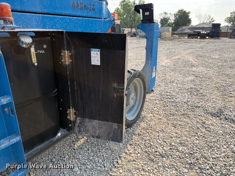 image for item FK3035 2015 Genie GS-5390 scissor lift