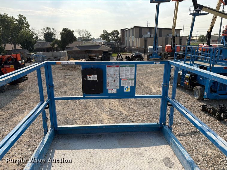 image for item FK3035 2015 Genie GS-5390 scissor lift
