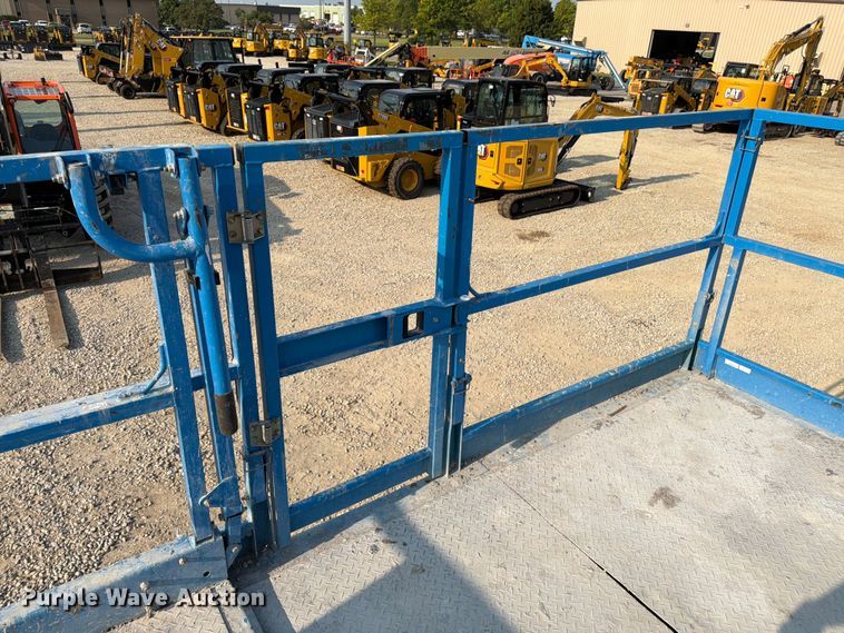 image for item FK3035 2015 Genie GS-5390 scissor lift