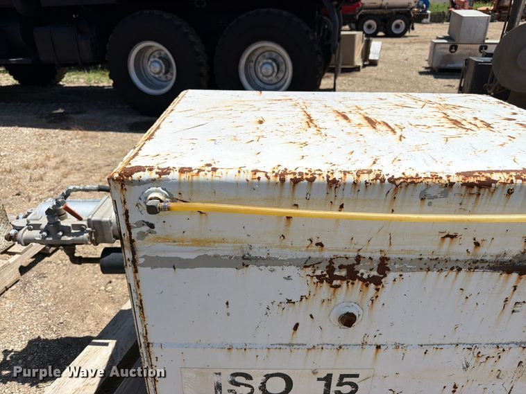 image for item FK3191 Tank