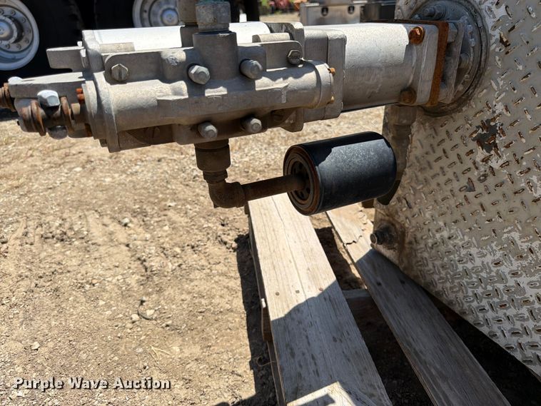 image for item FK3191 Tank