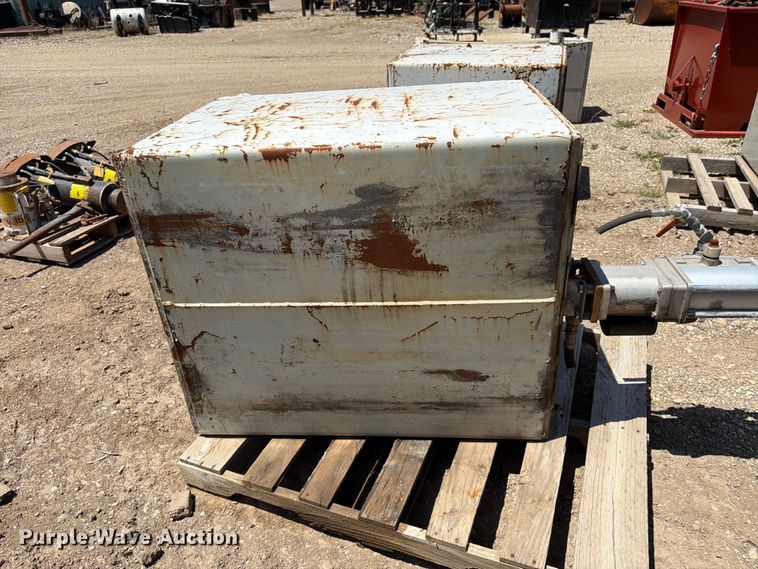 image for item FK3191 Tank