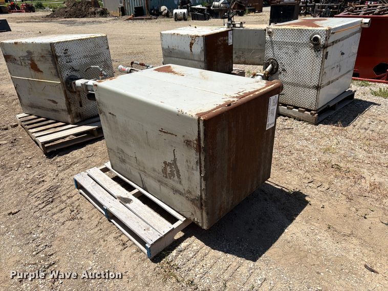 image for item FK3192 Tank