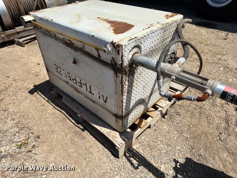 image for item FK3192 Tank