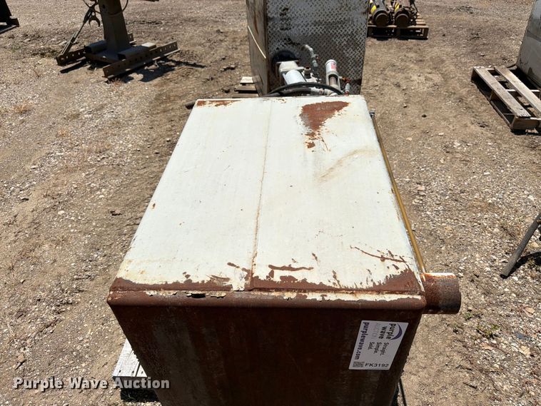 image for item FK3192 Tank