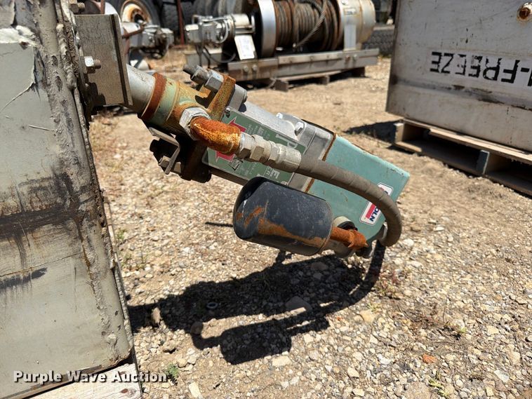 image for item FK3193 Tank