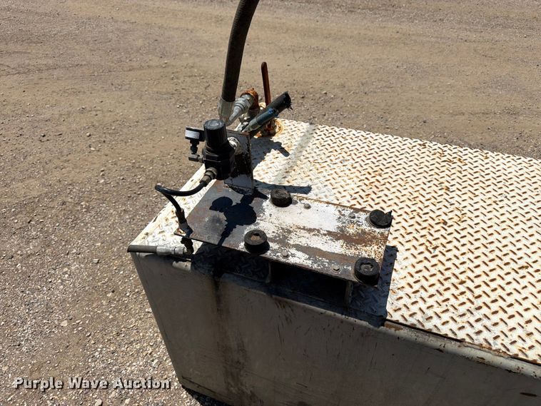 image for item FK3195 Tank