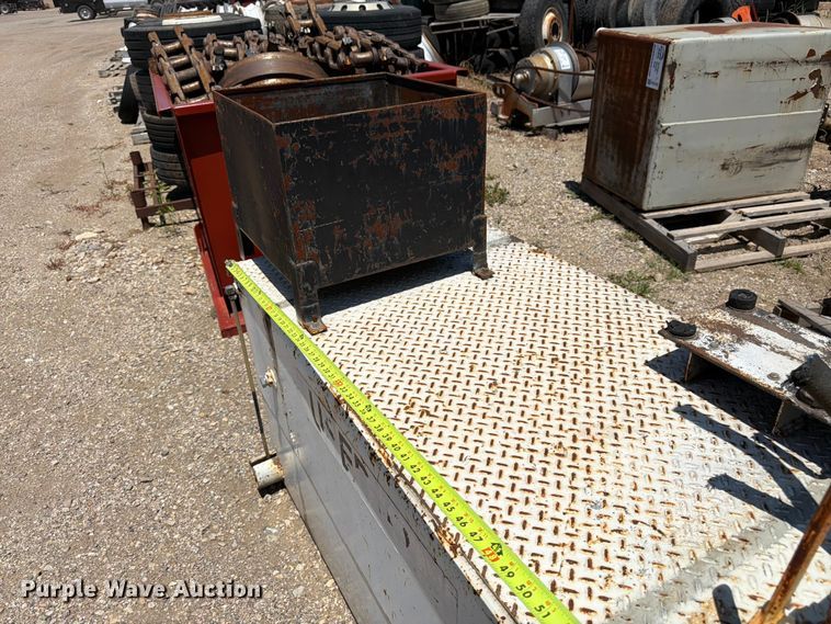 image for item FK3195 Tank