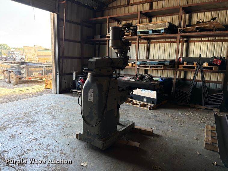 image for item FK3198 Tree Tool and Die Works 2UVR milling machine