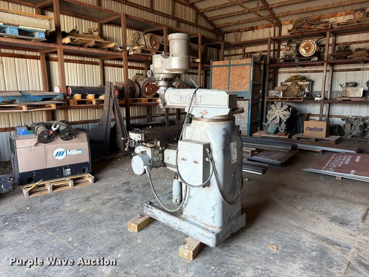 image for item FK3198 Tree Tool and Die Works 2UVR milling machine