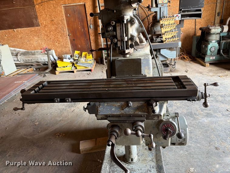 image for item FK3198 Tree Tool and Die Works 2UVR milling machine