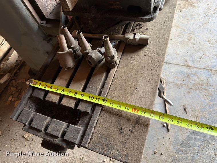image for item FK3200 Clausing Kondia CNC machine
