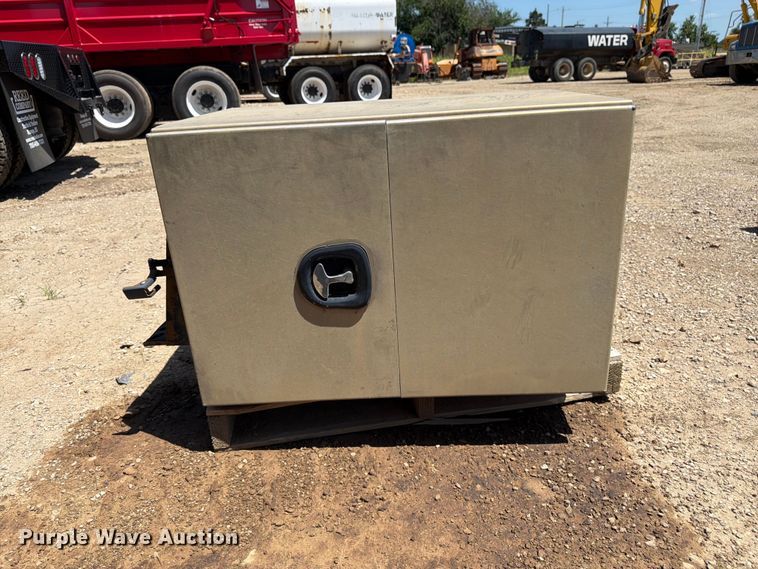 image for item FK3219 (2) toolboxes