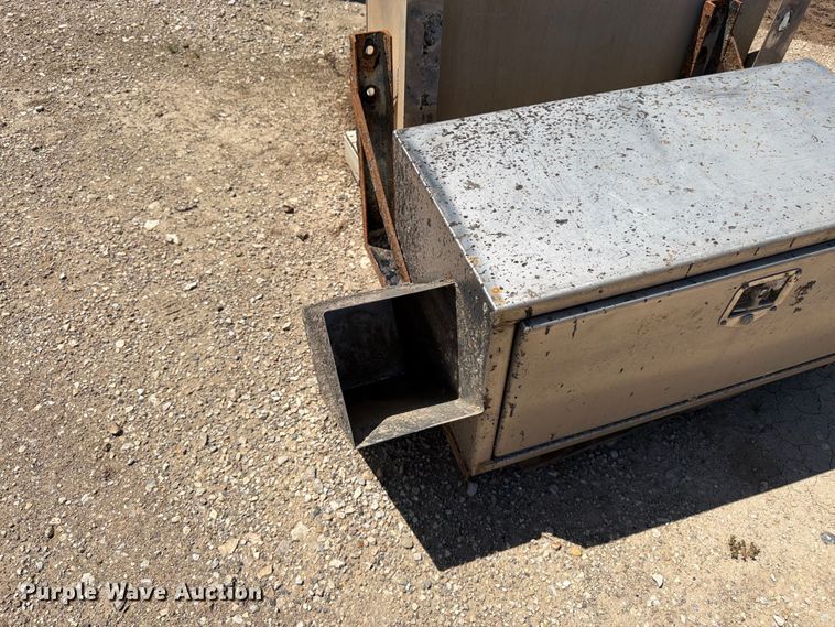 image for item FK3219 (2) toolboxes