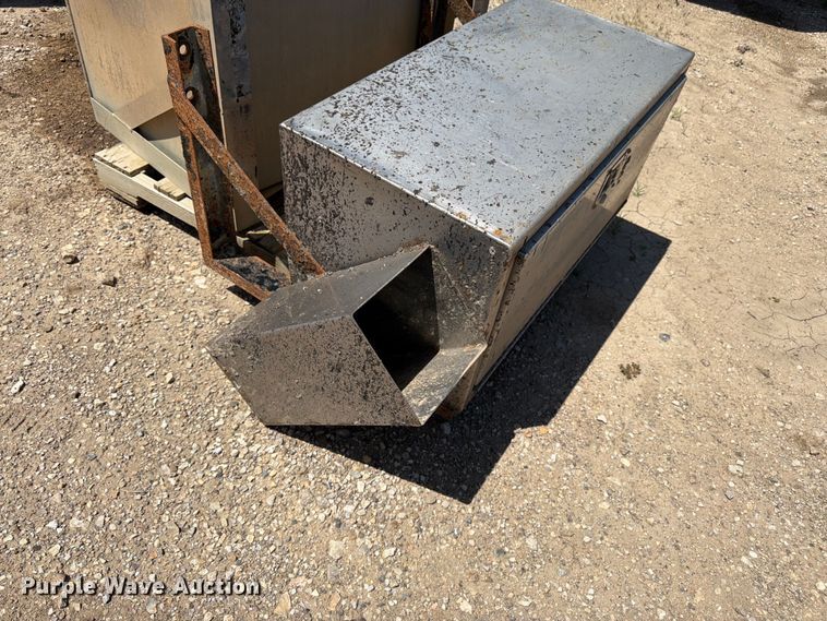 image for item FK3219 (2) toolboxes