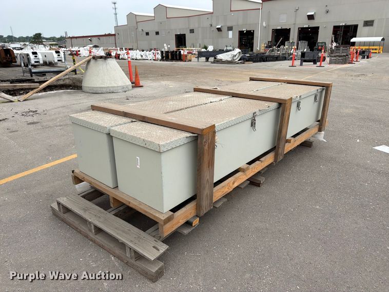 image for item FK3245 (2) toolboxes