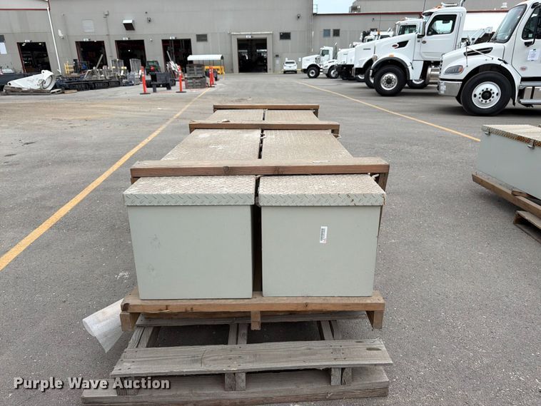 image for item FK3245 (2) toolboxes