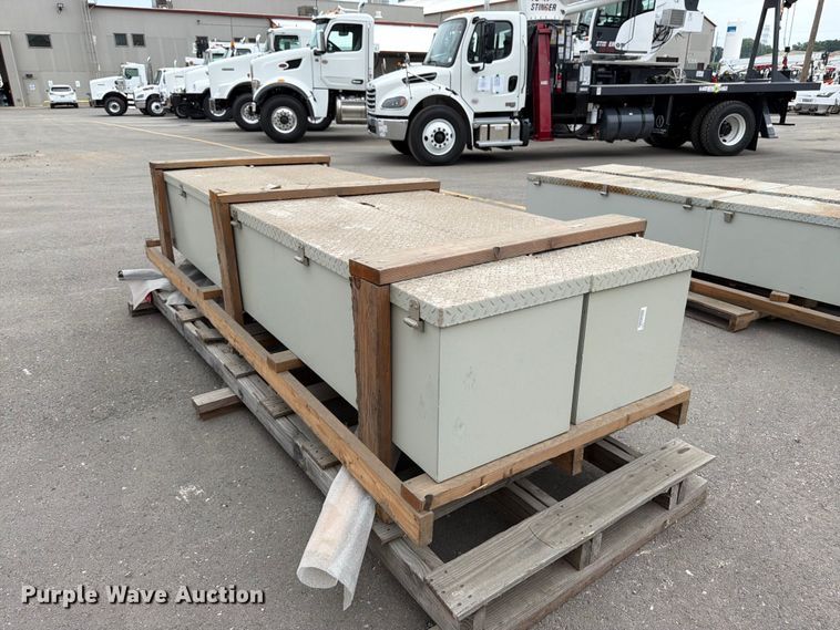 image for item FK3245 (2) toolboxes