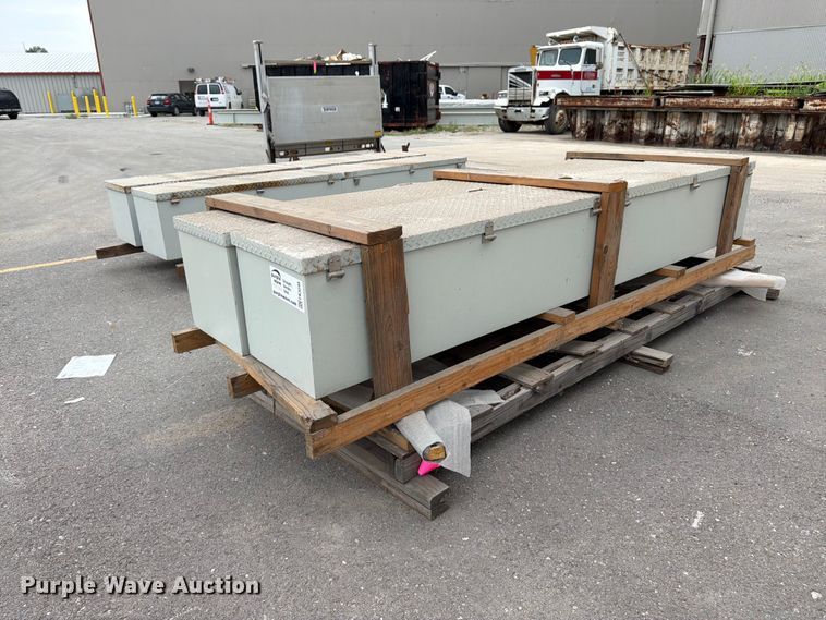 image for item FK3245 (2) toolboxes