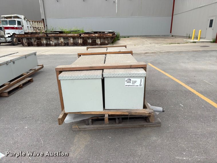 image for item FK3245 (2) toolboxes