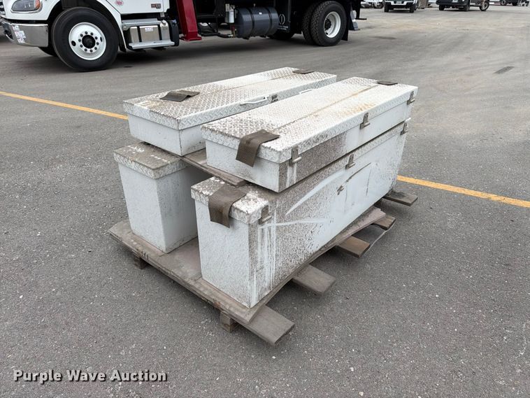 image for item FK3246 (4) toolboxes