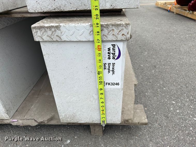 image for item FK3246 (4) toolboxes