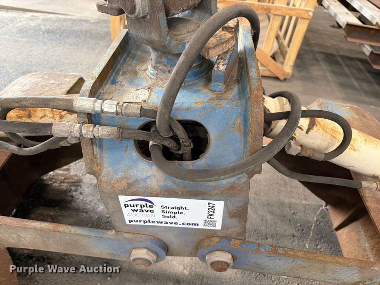 image for item FK3247 Heiden HC28-S-4 clamshell grapple