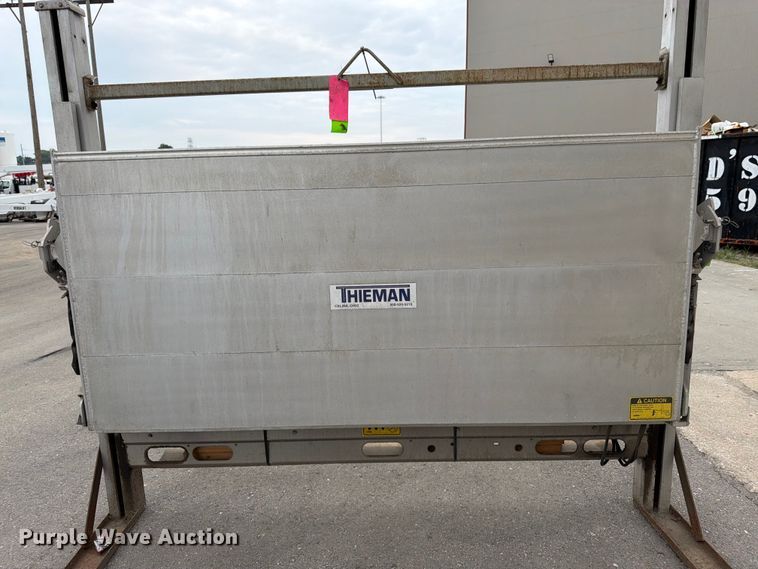 image for item FK3250 Thieman TVR20 rail gate lift