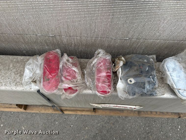 image for item FK3250 Thieman TVR20 rail gate lift