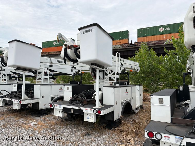 image for item FK3257 Dakota Bodies 168-LB bucket truck bed