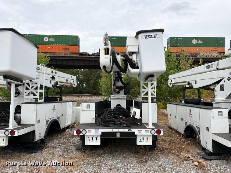 image for item FK3257 Dakota Bodies 168-LB bucket truck bed